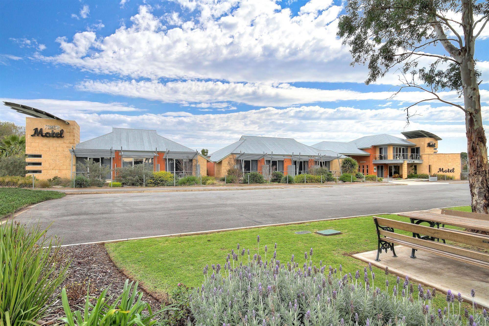 Strath Motel Strathalbyn Esterno foto